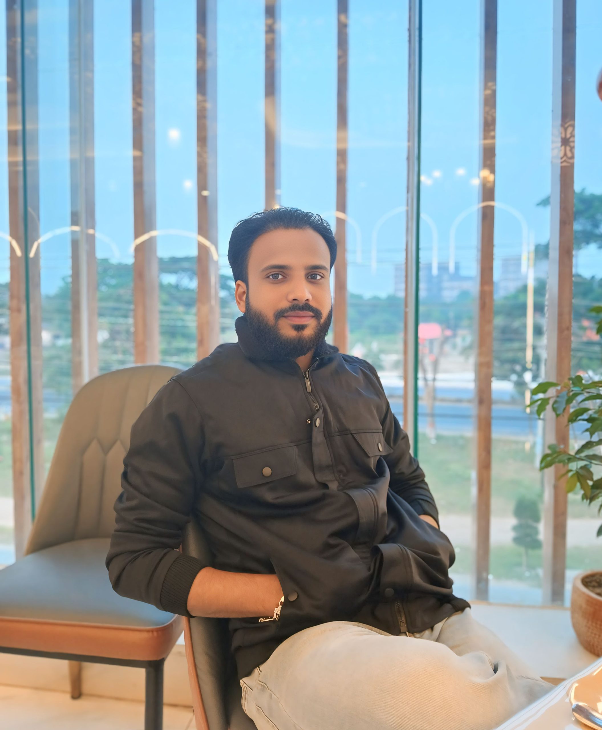 হবিগঞ্জে রুদ্ধশ্বাস ফাইনালে মুখোমুখি সোনারগাঁও ও মৌলভীবাজার রেমিট্যান্স যোদ্ধা আন্তঃ উপজেলা টেপ টেনিস ক্রিকেট টুর্নামেন্টের জমকালো আয়োজনে সমাপ্তি হতে চলছে